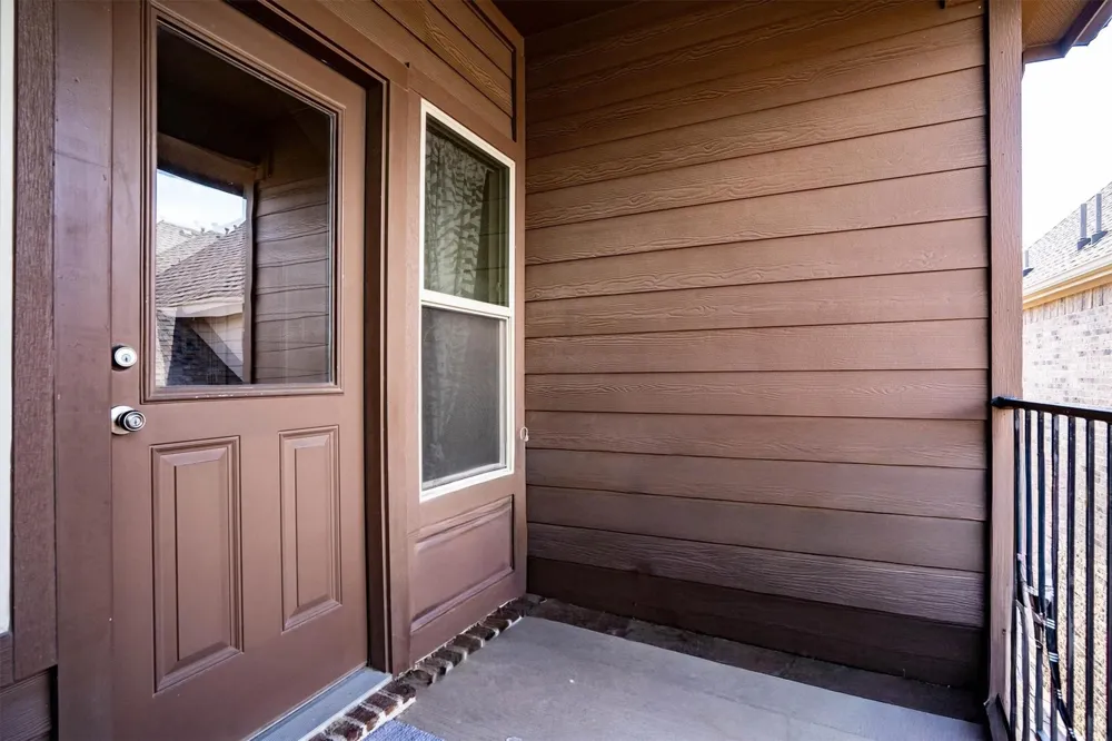 2459 Embleton Drive Lewisville, TX 75067