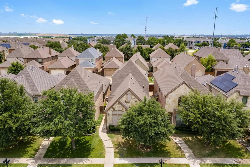 2459 Embleton Drive Lewisville, TX 75067