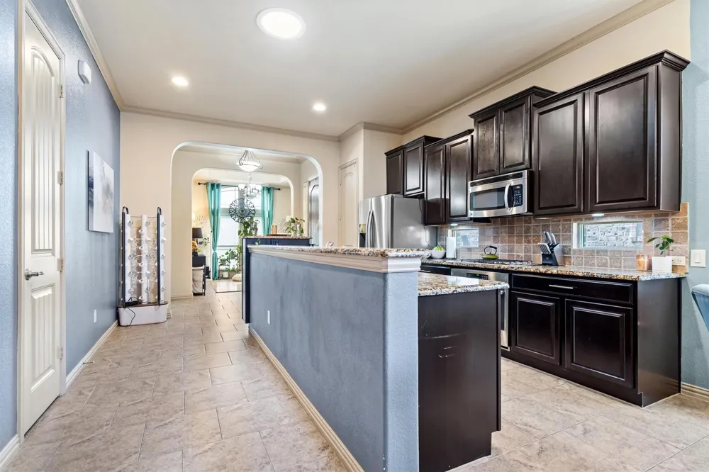 2459 Embleton Drive Lewisville, TX 75067