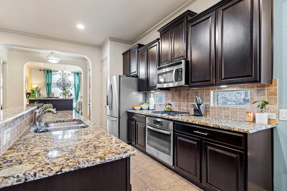2459 Embleton Drive Lewisville, TX 75067