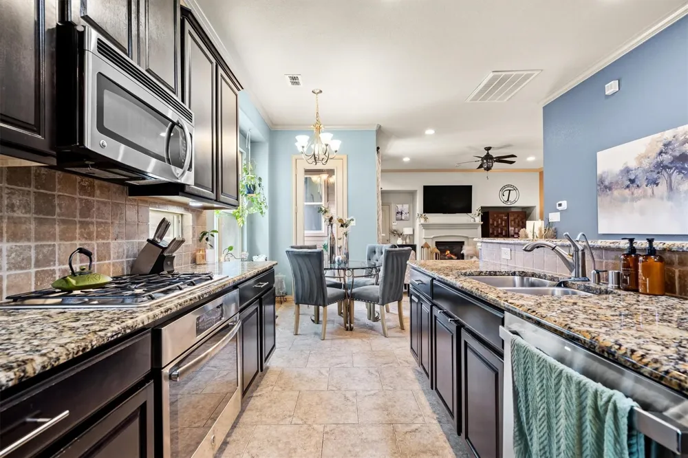 2459 Embleton Drive Lewisville, TX 75067