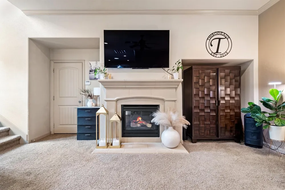 2459 Embleton Drive Lewisville, TX 75067