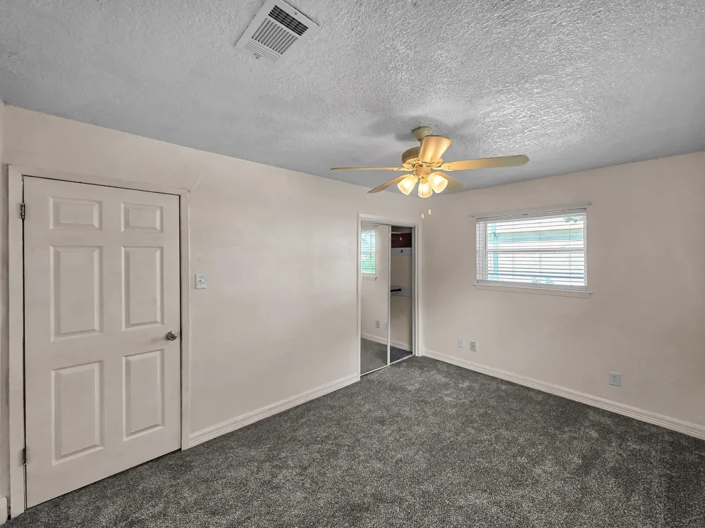 300 Fishermans Bend Dr Point Blank, TX 77364