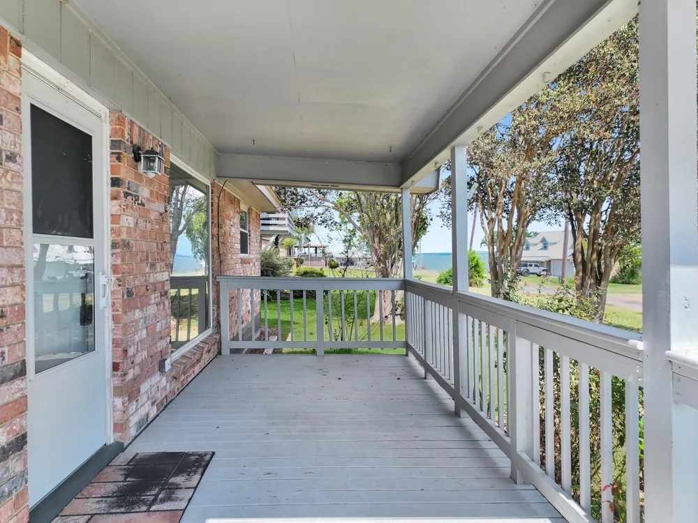 300 Fishermans Bend Dr Point Blank, TX 77364