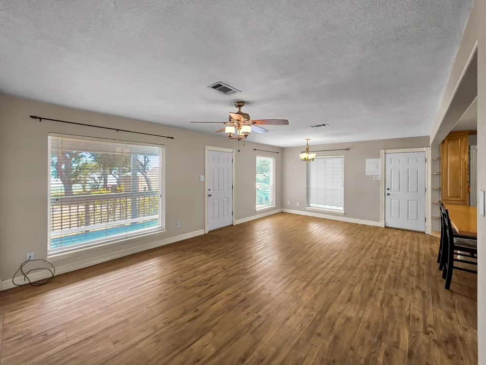 300 Fishermans Bend Dr Point Blank, TX 77364