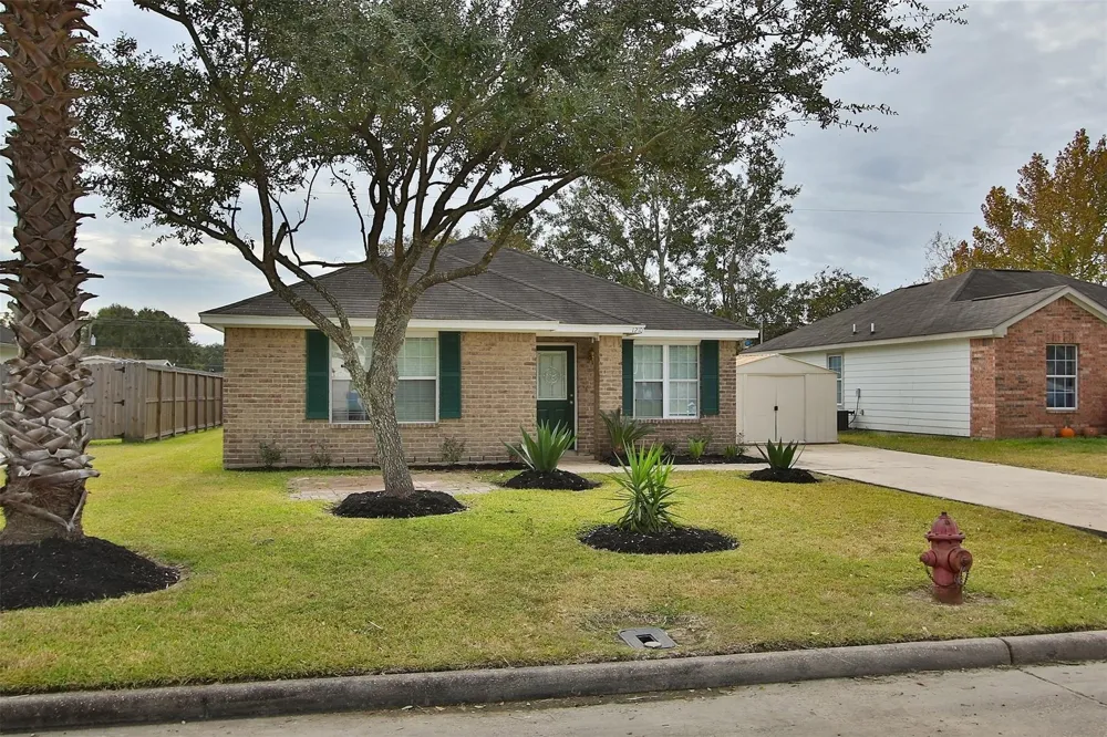 1210 Robert Street Baytown, TX 77521