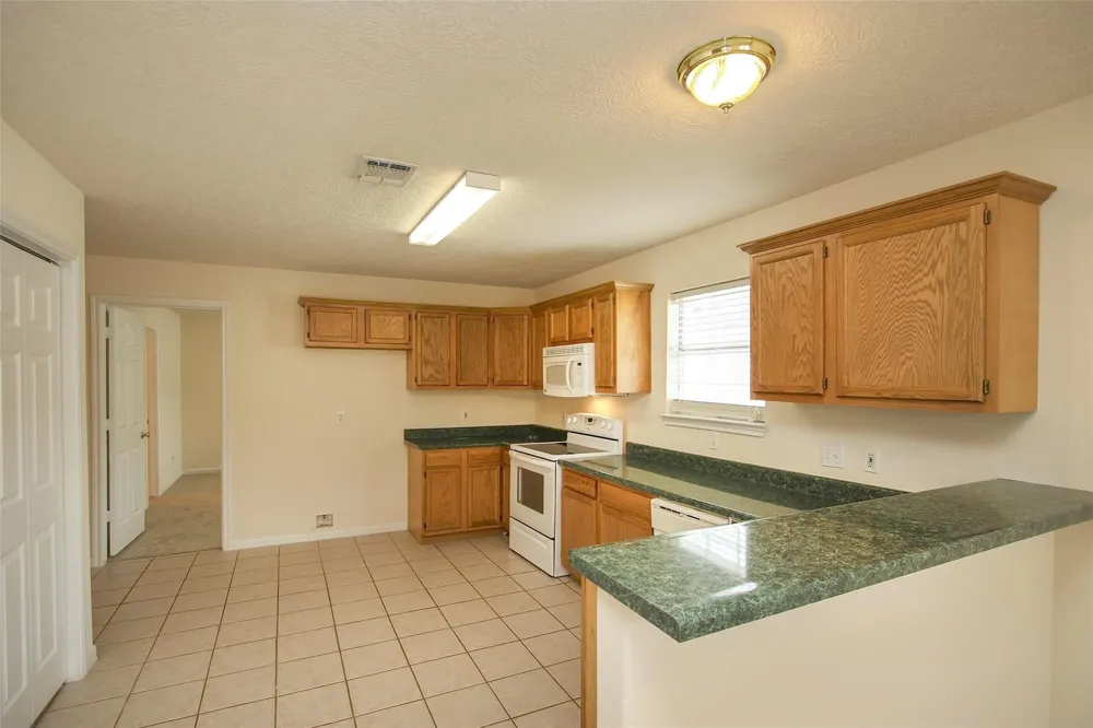 1210 Robert Street Baytown, TX 77521