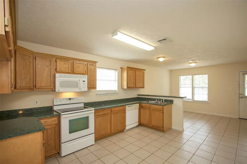 1210 Robert Street Baytown, TX 77521