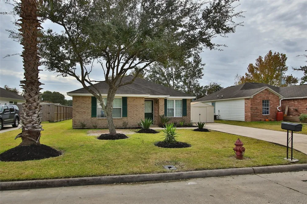 1210 Robert Street Baytown, TX 77521