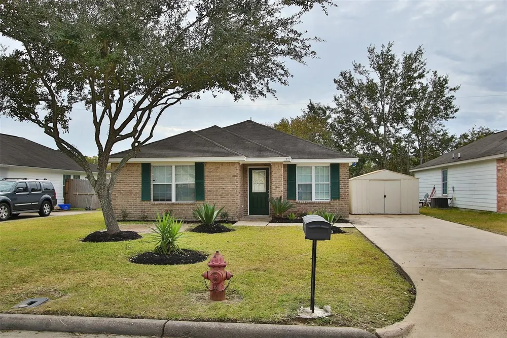 1210 Robert Street Baytown, TX 77521