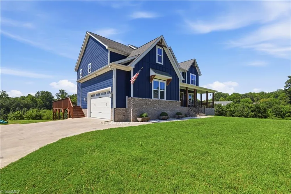 180 Eagle's Landing Lane Mocksville, NC 27028