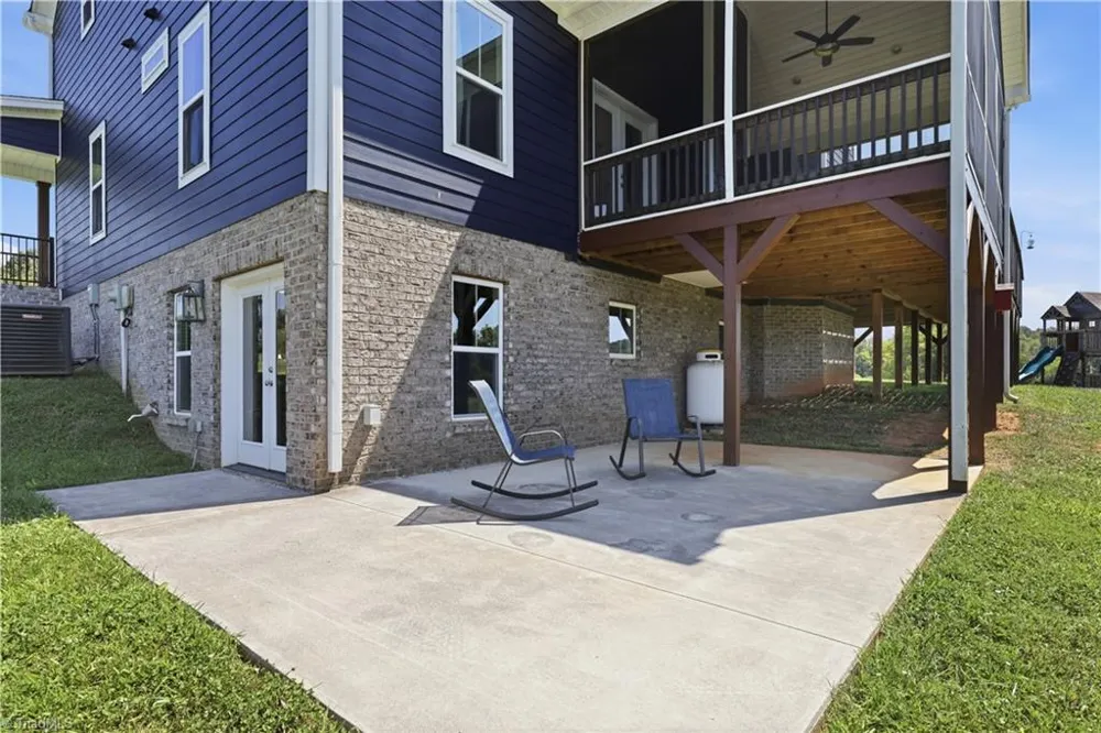 180 Eagle's Landing Lane Mocksville, NC 27028