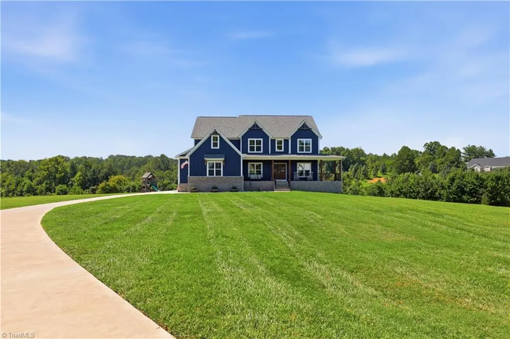 180 Eagle's Landing Lane Mocksville, NC 27028