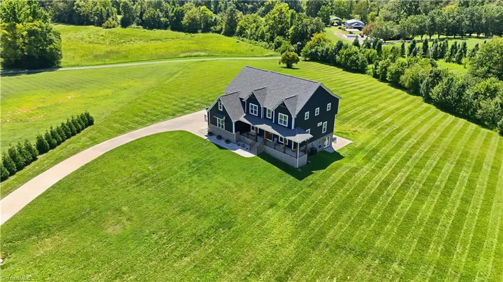 180 Eagle's Landing Lane Mocksville, NC 27028