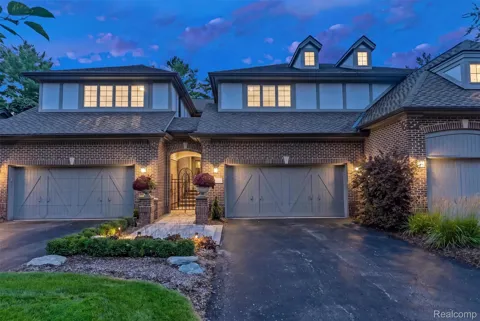 4082 Cranbrook Court
