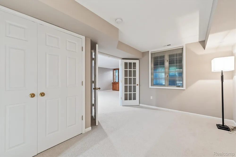 4082 Cranbrook Court Bloomfield Charter Township, MI 48301