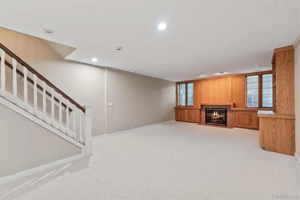 4082 Cranbrook Court Bloomfield Charter Township, MI 48301