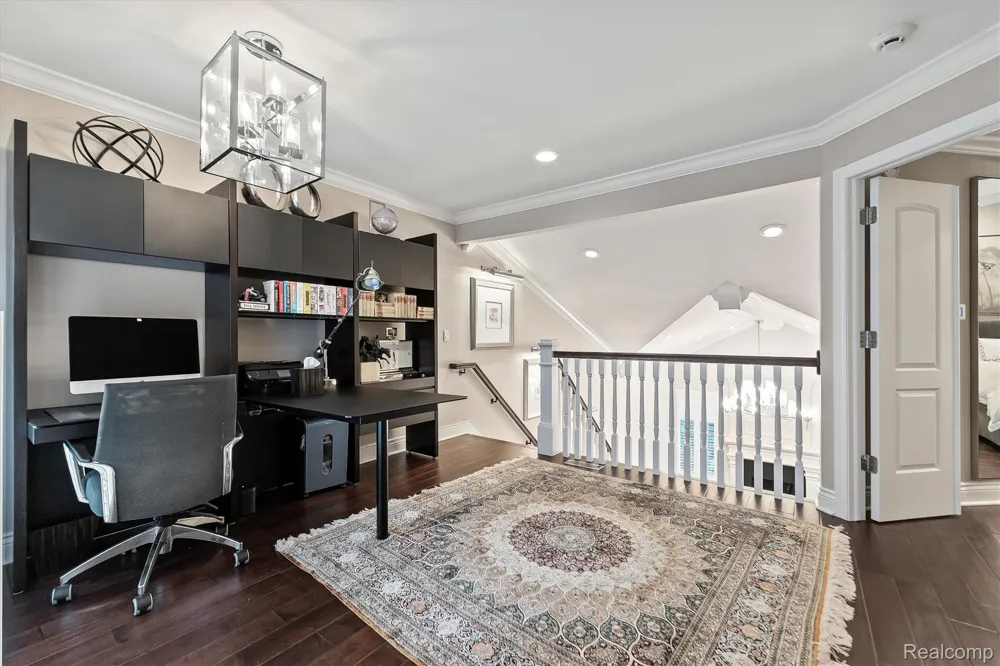 4082 Cranbrook Court Bloomfield Charter Township, MI 48301