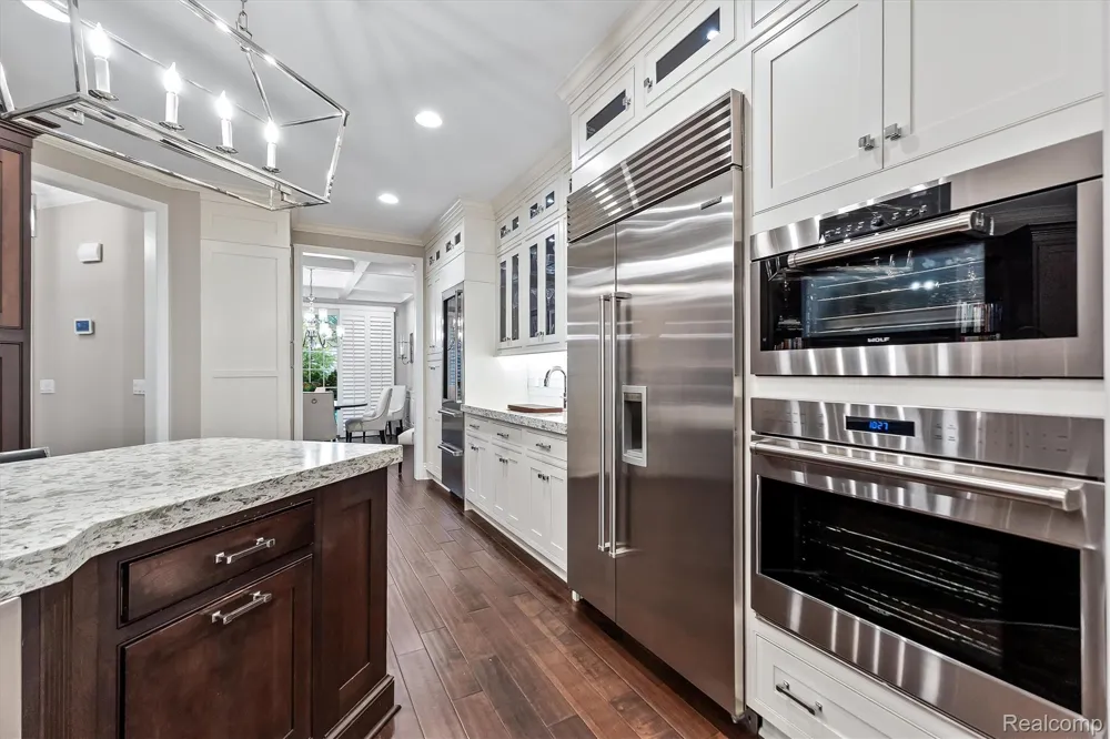 4082 Cranbrook Court Bloomfield Charter Township, MI 48301