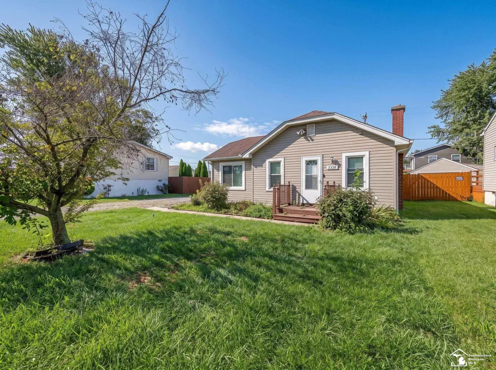 3326 10th Street Frenchtown Township, MI 48162