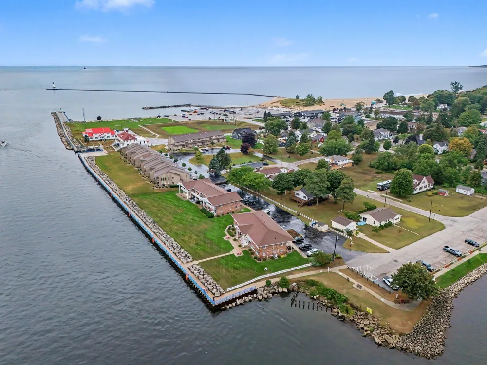 304 S Ferry Street #3 Ludington City, MI 49431