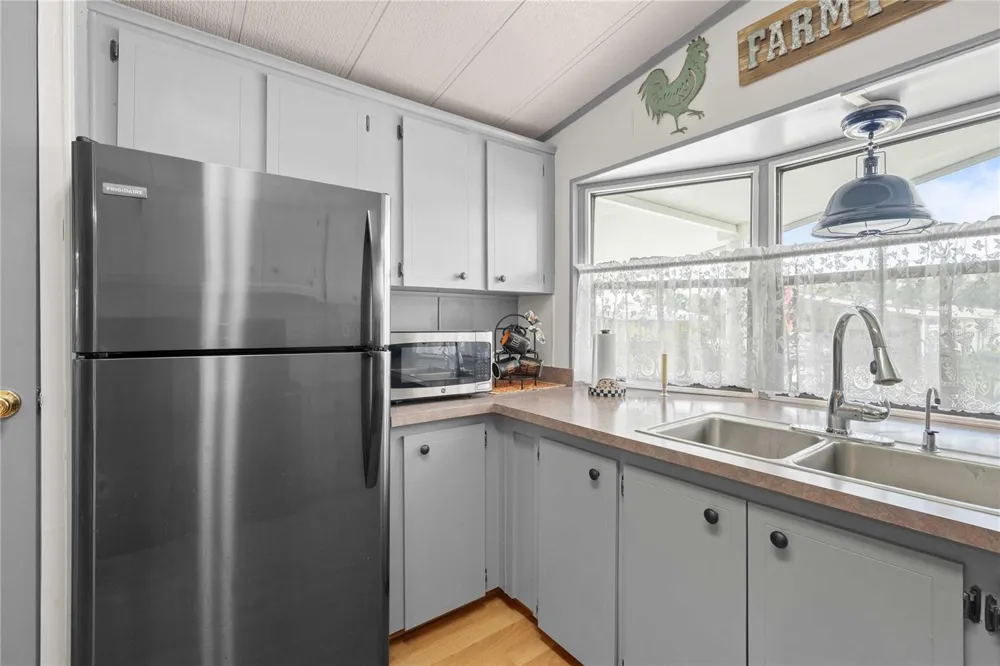 35037 MCCULLOUGHS LEAP Zephyrhills, FL 33541