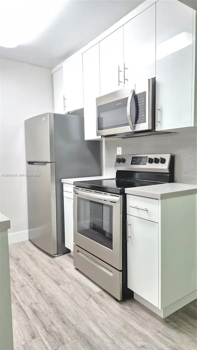 7100 Fairway Dr #K9 Miami Lakes, FL 33014