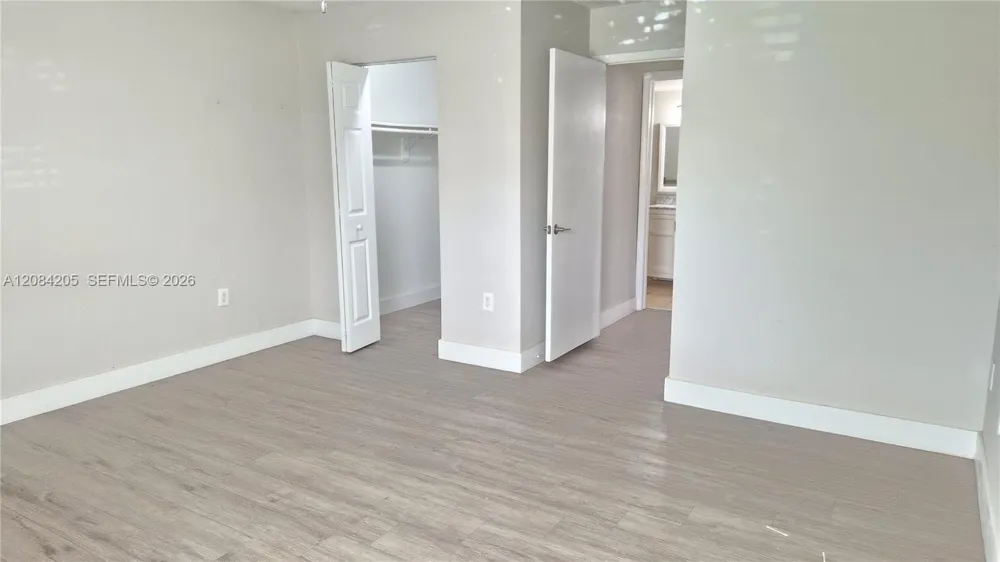 7100 Fairway Dr #K9 Miami Lakes, FL 33014