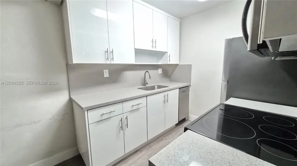 7100 Fairway Dr #K9 Miami Lakes, FL 33014