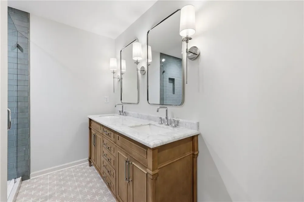 1123 Riverside Terrace Gainesville, GA 30501