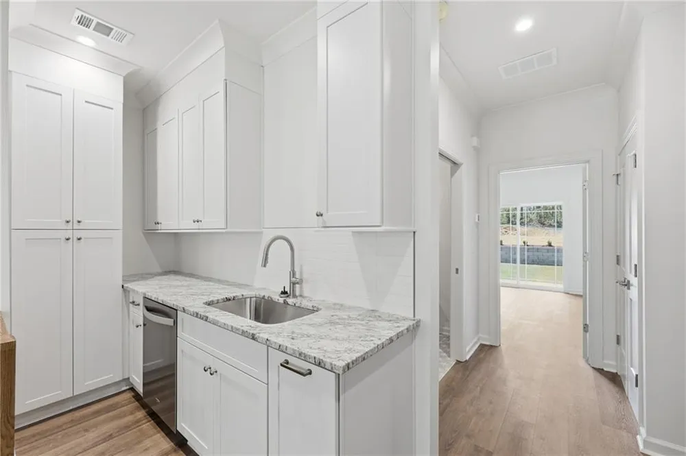 1123 Riverside Terrace Gainesville, GA 30501