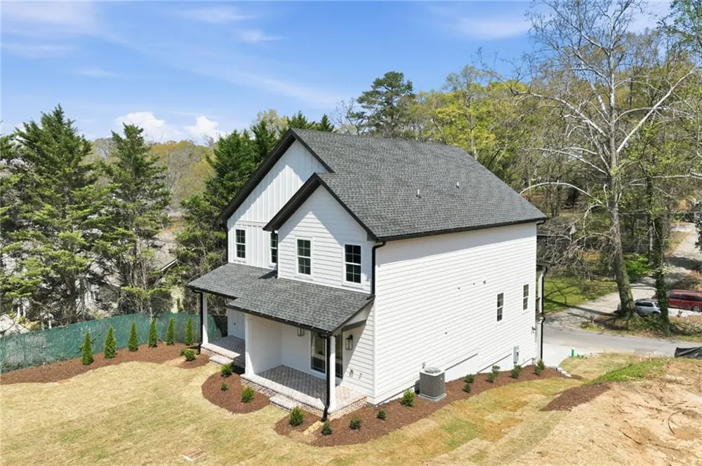 1121 Riverside Terrace Gainesville, GA 30501