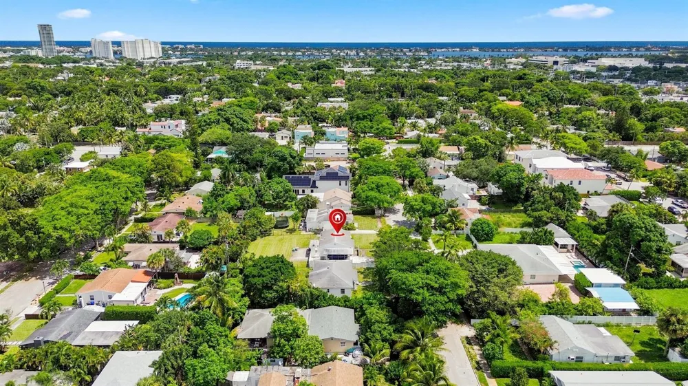 933 UPLAND ROAD West Palm Beach, FL 33401