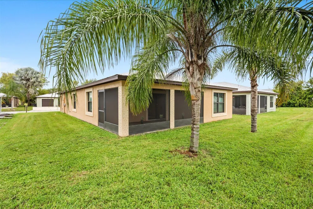 14564 Dalia Avenue Fort Pierce, FL 34951