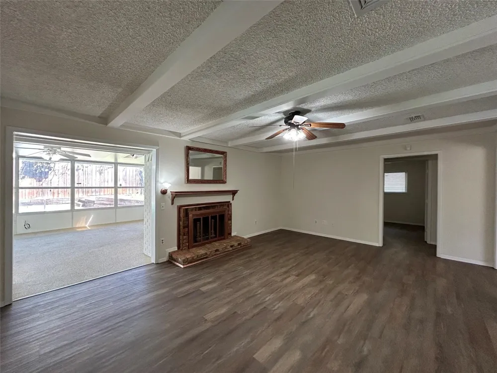 7229 Martha Lane Fort Worth, TX 76112