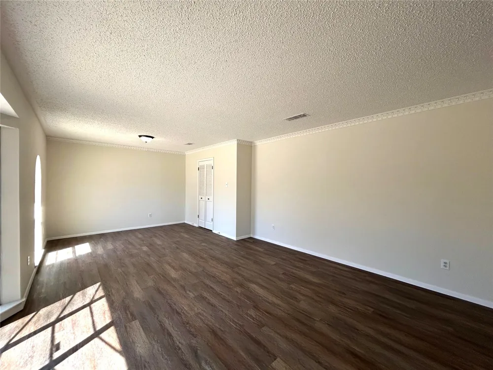 7229 Martha Lane Fort Worth, TX 76112