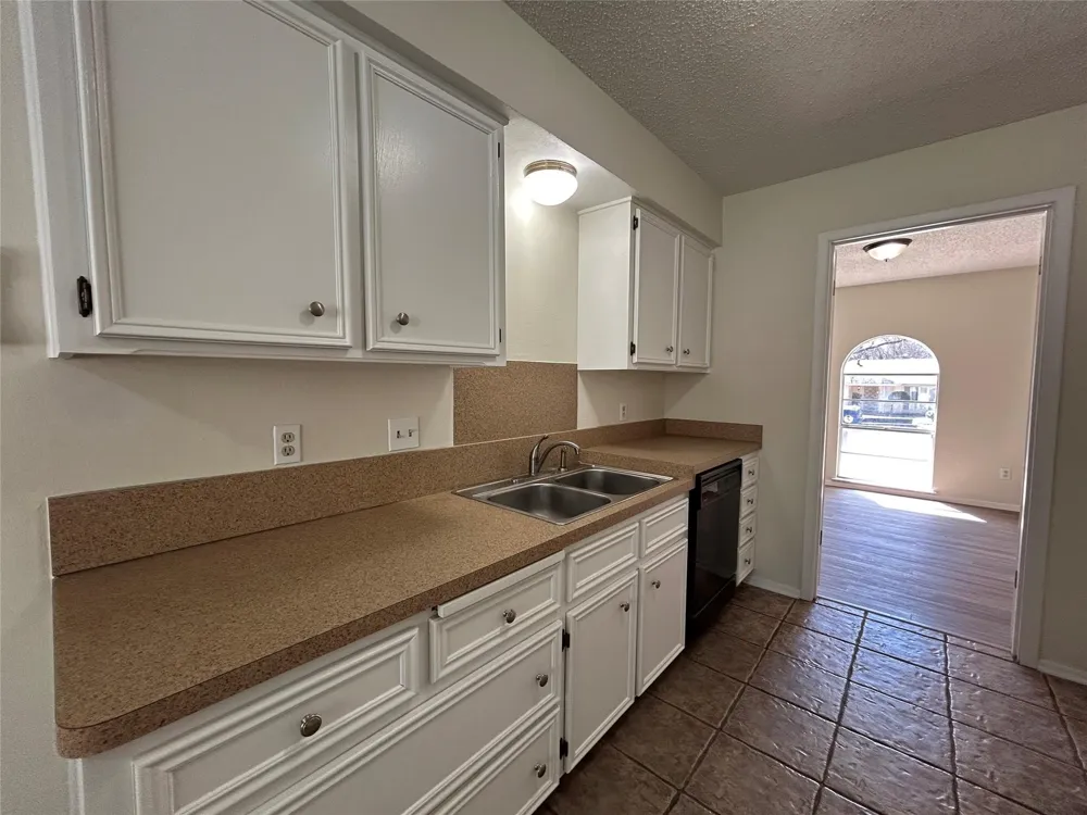 7229 Martha Lane Fort Worth, TX 76112
