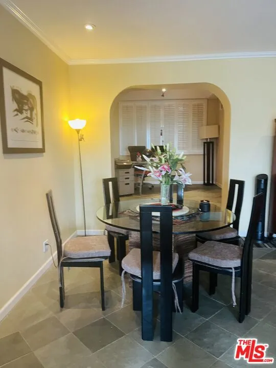 8455 Fountain Avenue #206 West Hollywood, CA 90069