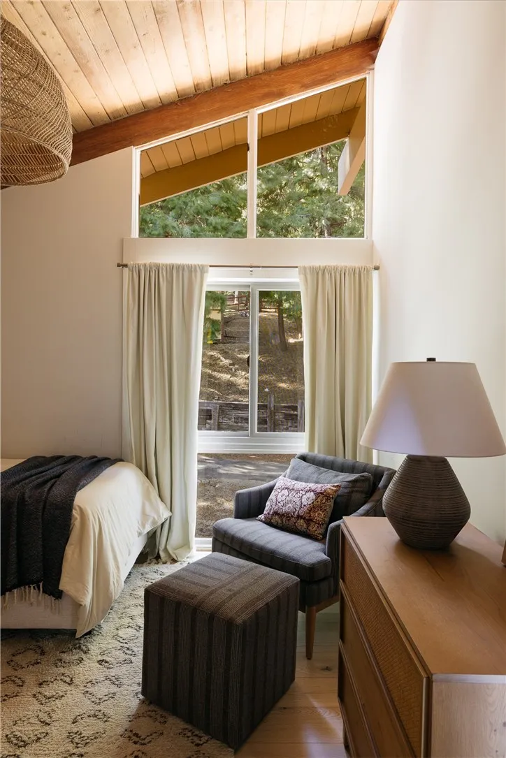 859 Strawberry Peak Road Twin Peaks, CA 92391