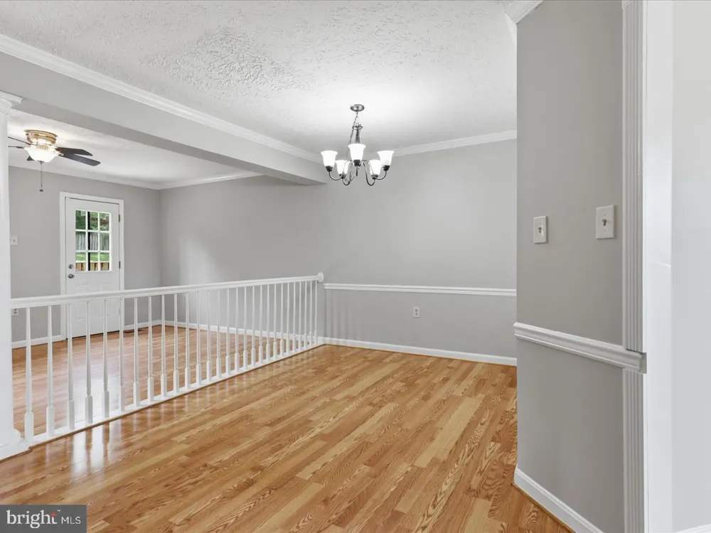 609 TAMMY TERRACE SE Leesburg, VA 20175