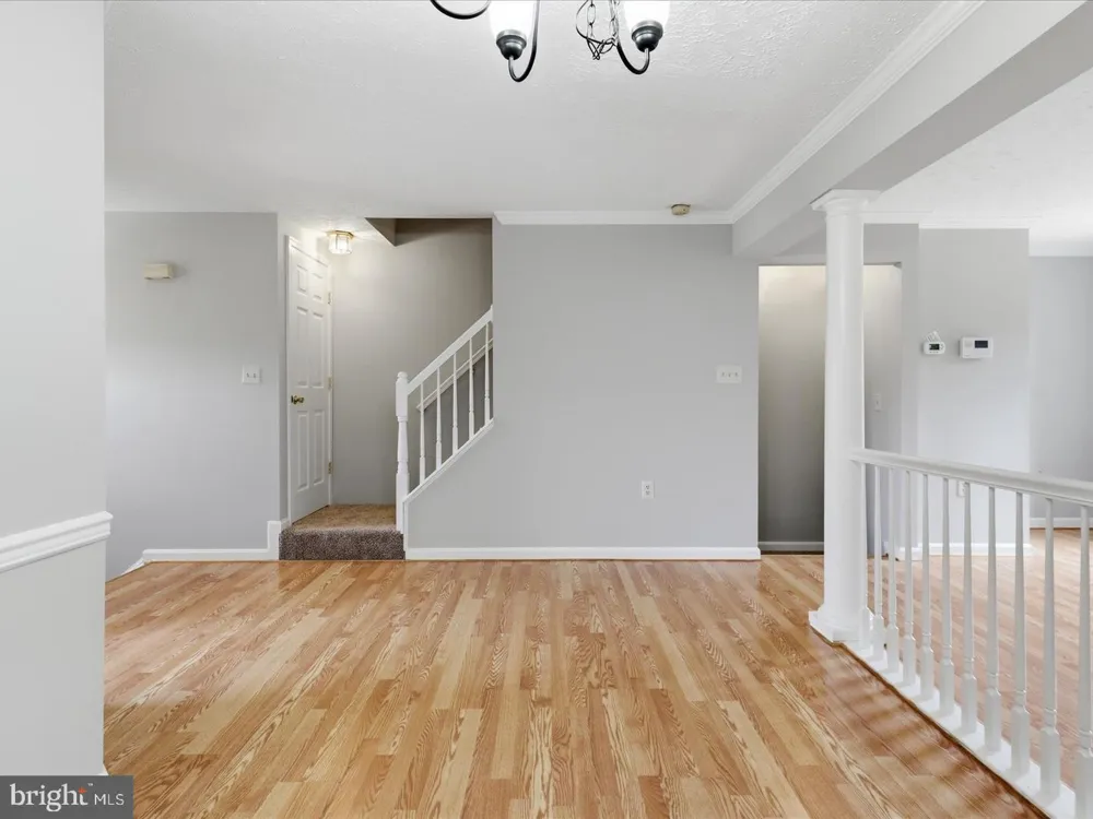 609 TAMMY TERRACE SE Leesburg, VA 20175
