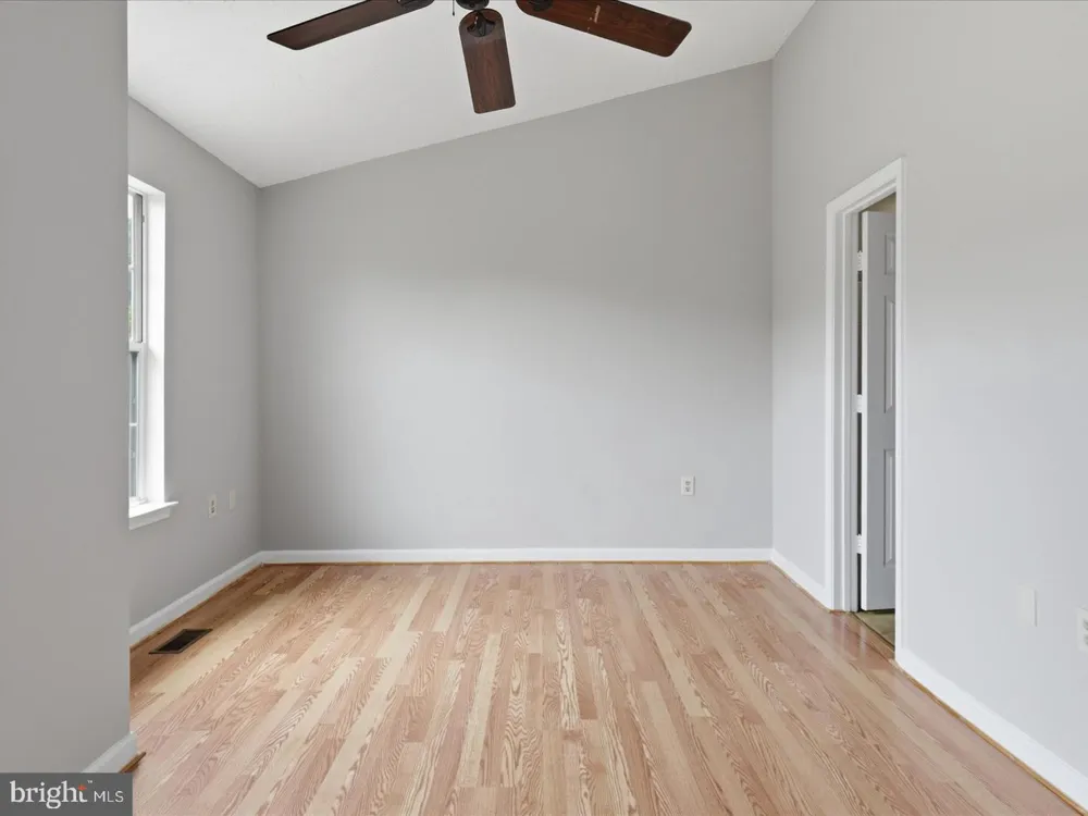 609 TAMMY TERRACE SE Leesburg, VA 20175