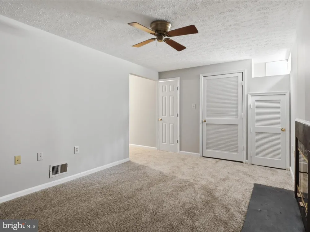 609 TAMMY TERRACE SE Leesburg, VA 20175