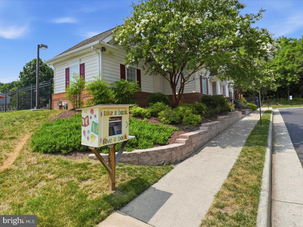 609 TAMMY TERRACE SE Leesburg, VA 20175