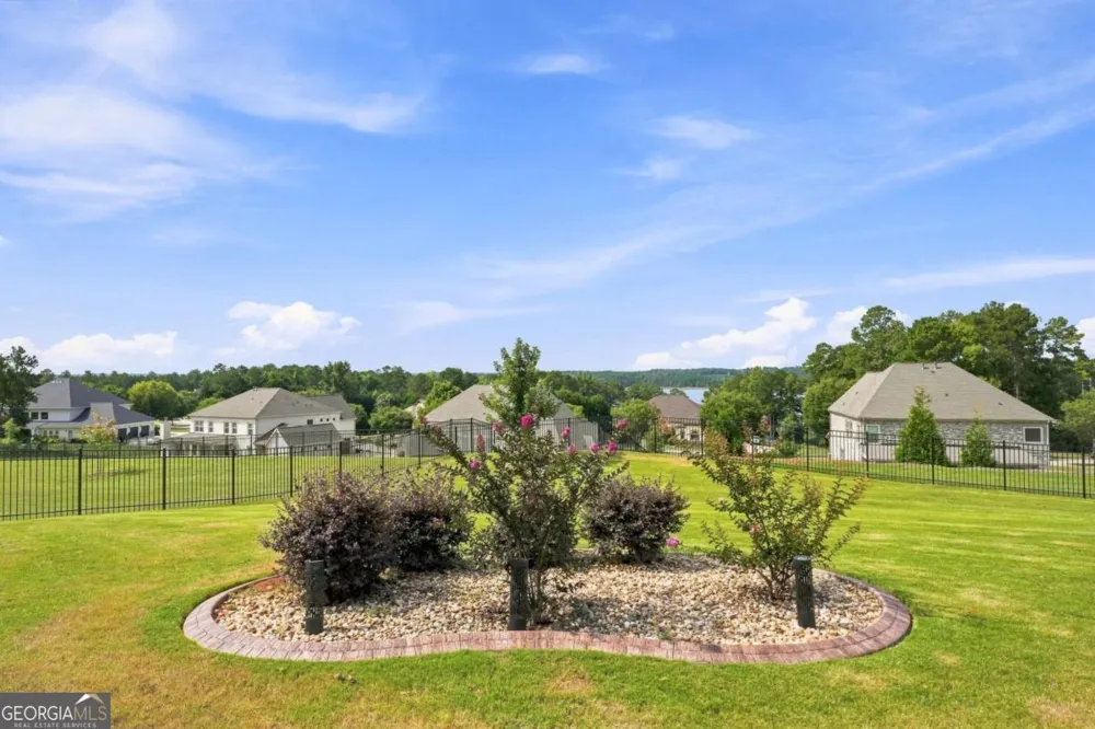 1604 Falcon CT Locust Grove, GA 30248