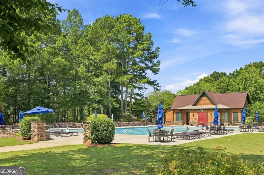 1604 Falcon CT Locust Grove, GA 30248