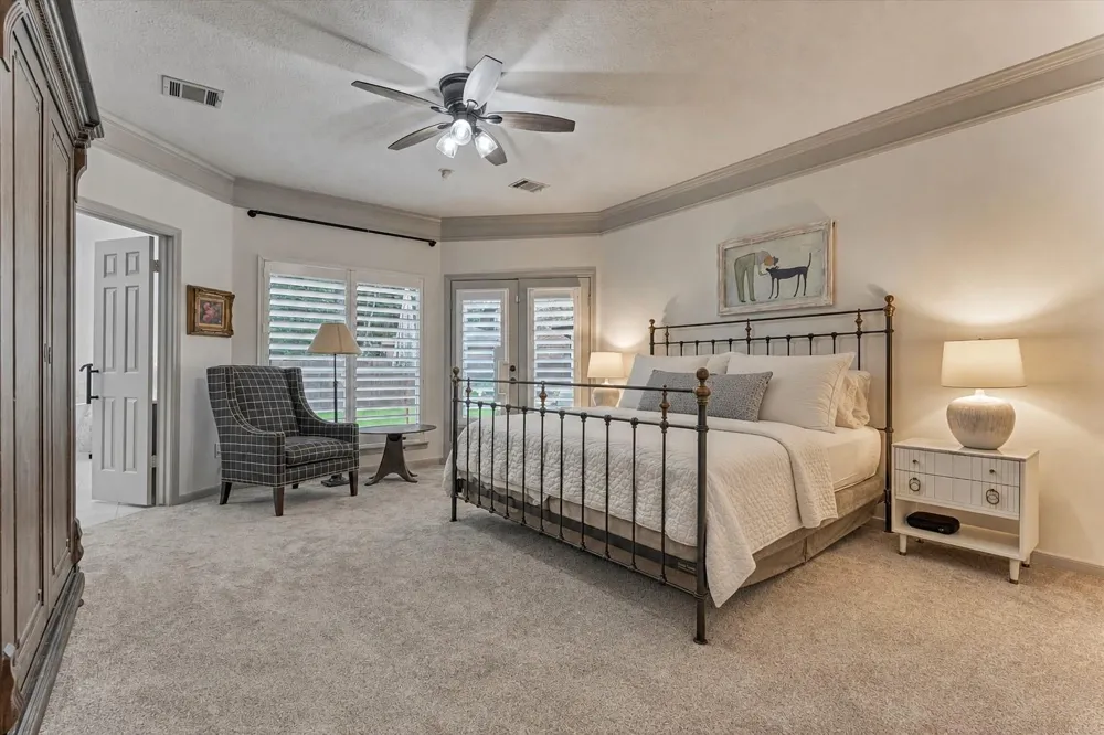 42 Golden Shadow Circle The Woodlands, TX 77381