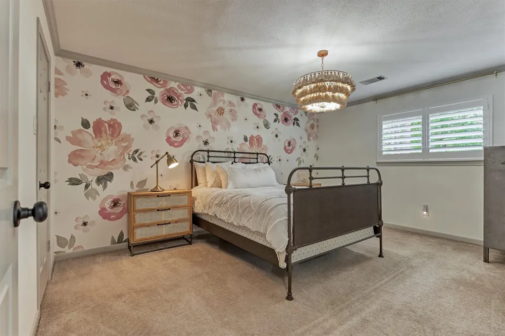 42 Golden Shadow Circle The Woodlands, TX 77381