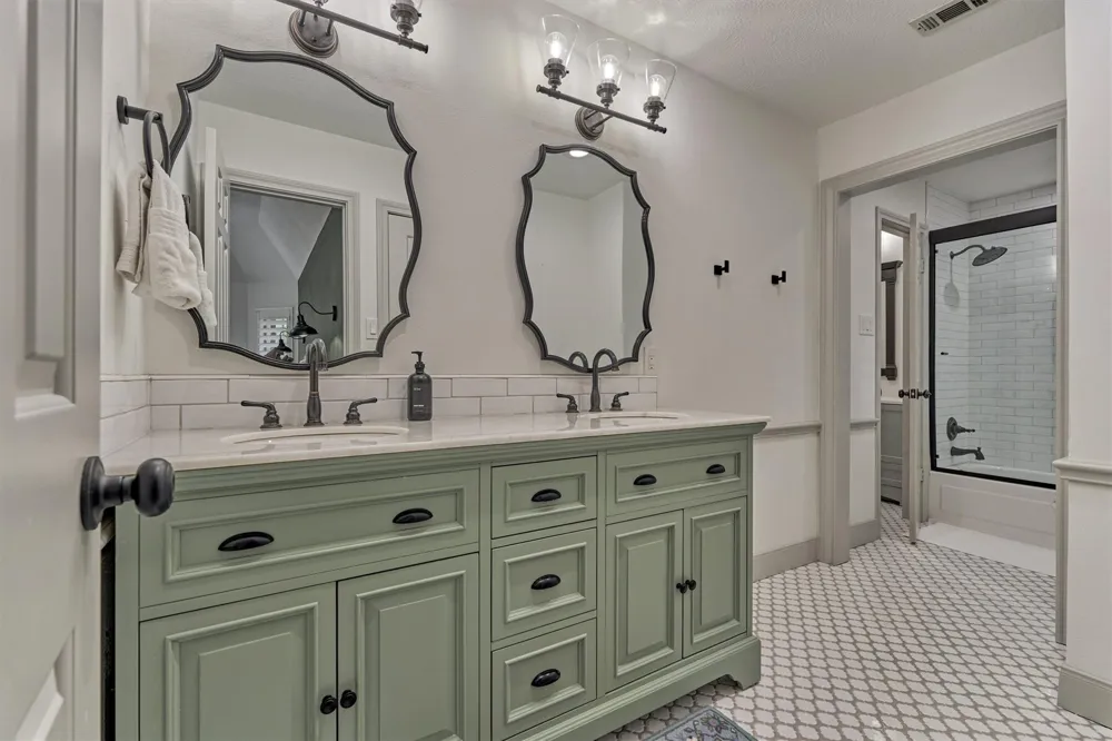 42 Golden Shadow Circle The Woodlands, TX 77381