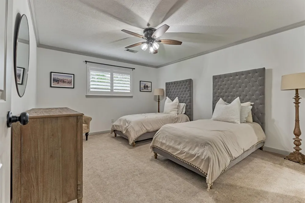 42 Golden Shadow Circle The Woodlands, TX 77381